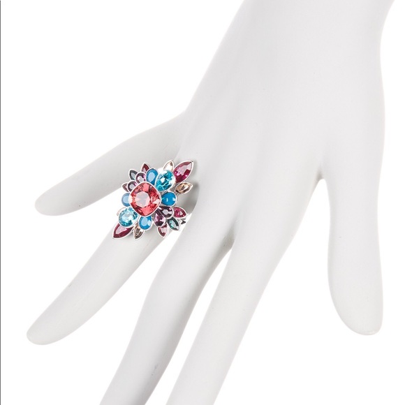 New in box! Authentic Swarovski cardinal ring 55/7 - Picture 5 of 7